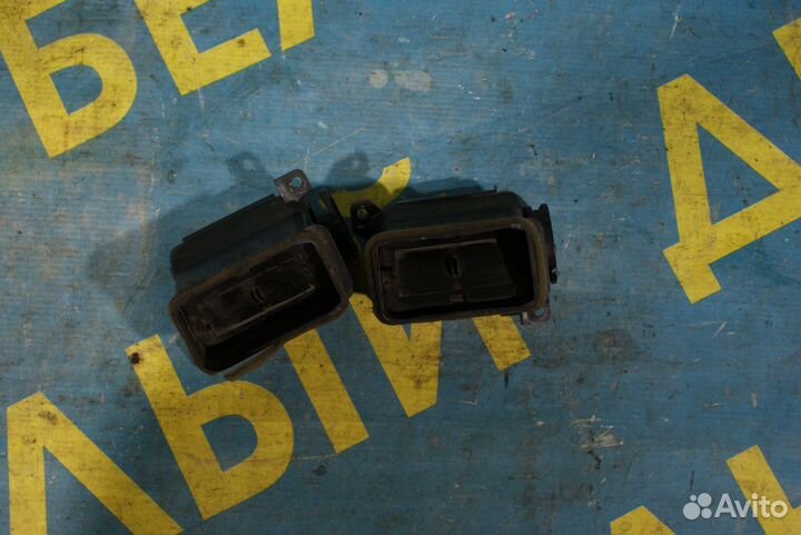 Дефлектор Mazda 323F BA