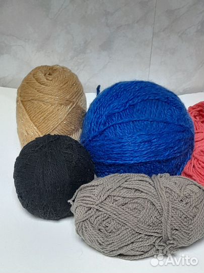 Пряжа шерсть мотки/клубки, штопка