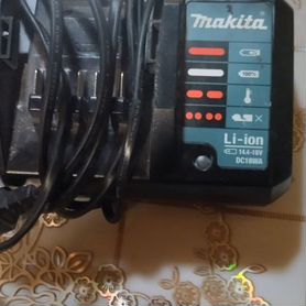 Зарядное устройство makita