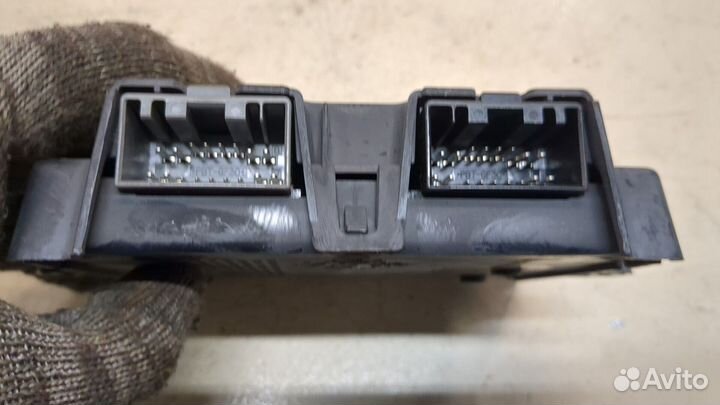 Блок управления раздаткой Ford Explorer
