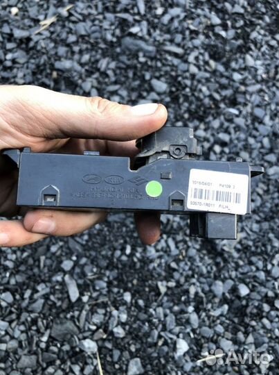 Блок управления стеклоподъемниками Хендай солярис