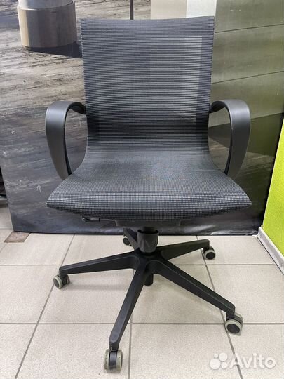 Компьютерное кресло Лорри черное