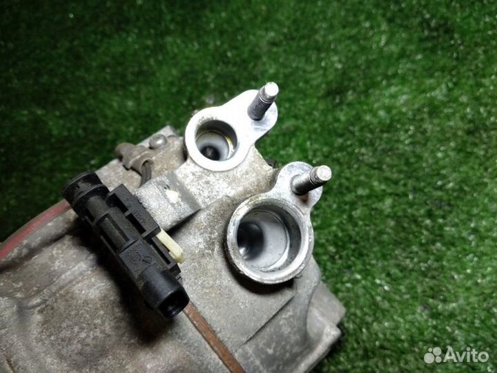 Компрессор кондиционера Land Rover Range Rover