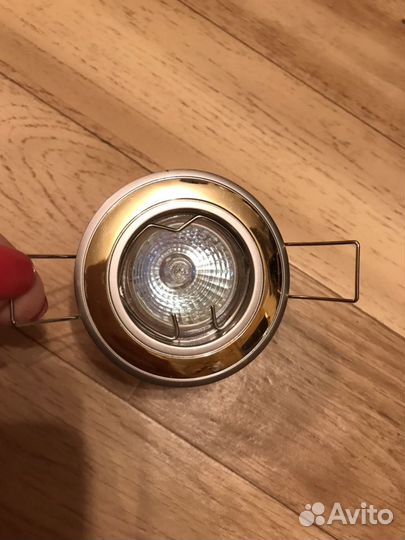 Светильник встраиваемый потолочный 3шт в наличии