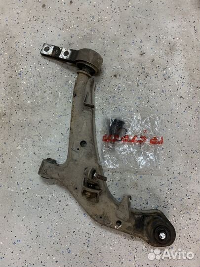 Рычаг подвески Nissan Primera p12