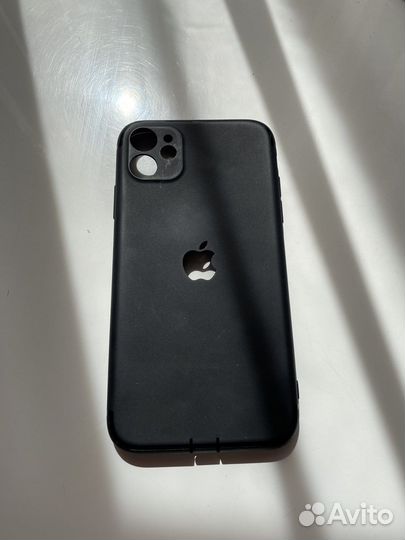 Чехол на iPhone 11