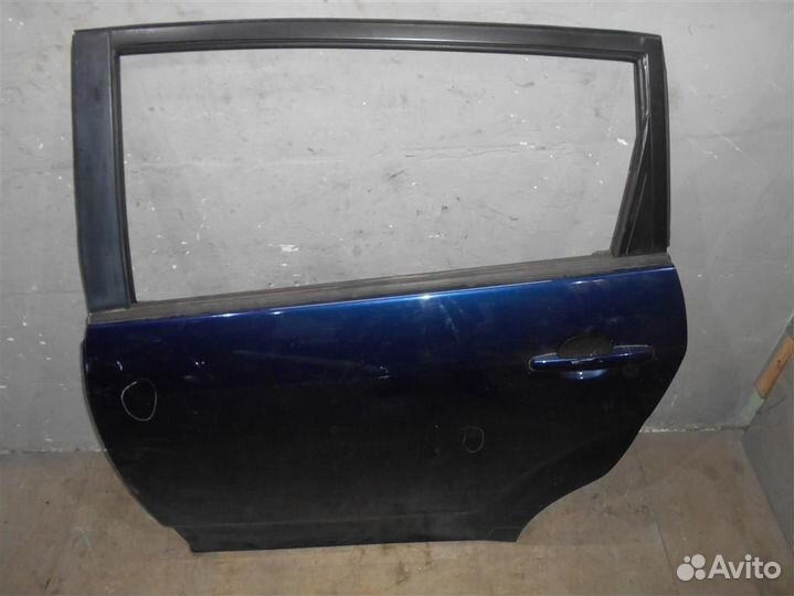 Дверь задняя левая от Toyota Corolla Verso 2004