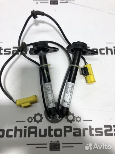 Актуатор активного капота Mercedes W205