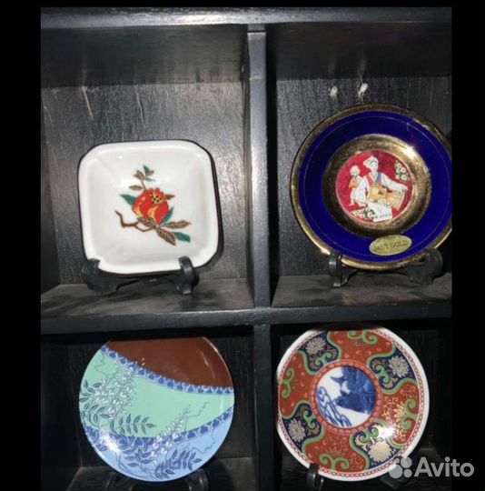 Коллекционные Блюдца в Шкавчике