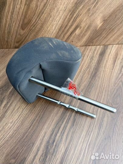 Подголовник сиденья задний Volkswagen Golf 5 BSE