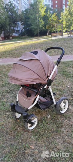 Прогулочная коляска