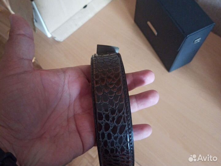 Мужской кожаный ремень