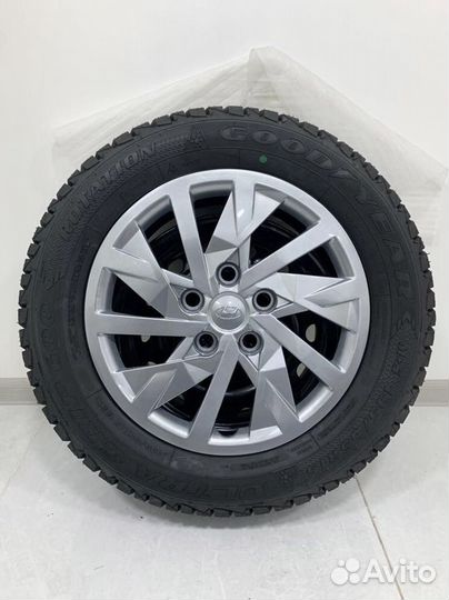 Новые Hyundai Elantra VII, Michelin 195/65 R15