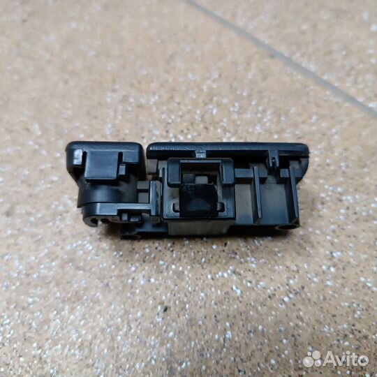 Ручка открывания бардачка subaru legacy 2