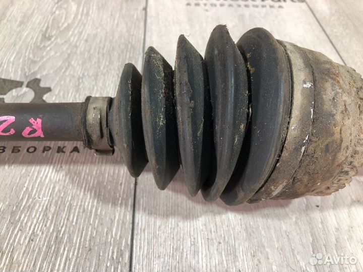 Полуось промежуточная (привод) передний левый