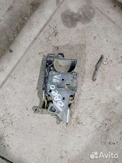 Замок передний левый aveo