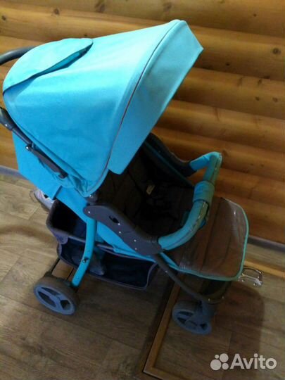 Продам прогулочную коляску