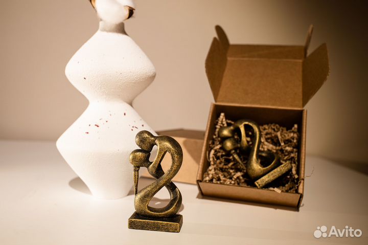 Статуэтка 