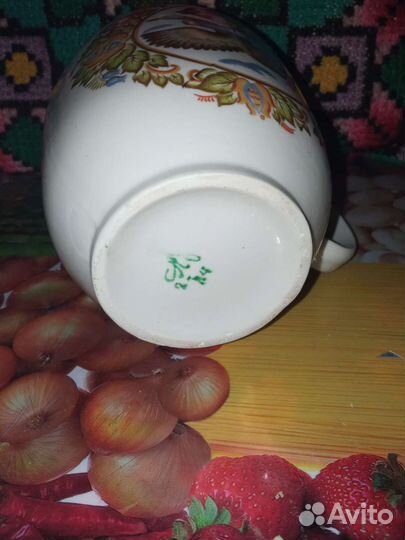 Кувшин с кружками СССР на доставке