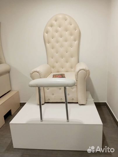 Мебель для салона красоты