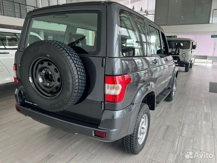 УАЗ Patriot 2.7 МТ, 2024