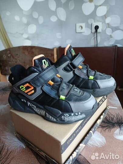 Кроссовки демисез. для мальчика 31 размер