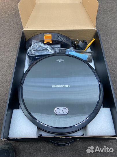 Робот-пылесос Redmond rv-r650s