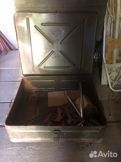 Ящик металлический