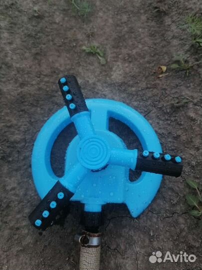 Разбрызгиватель садовый для газона