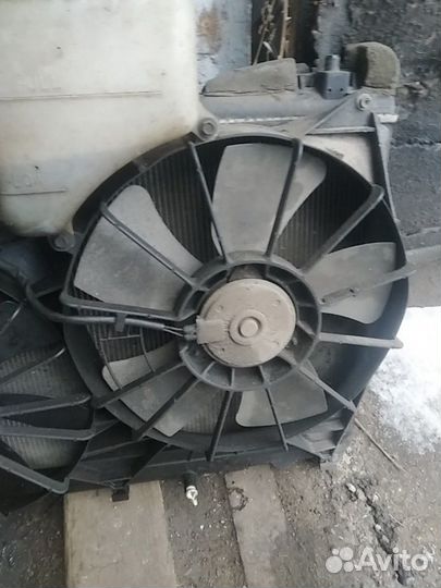 Радиатор охлаждения Suzuki Grand Vitara