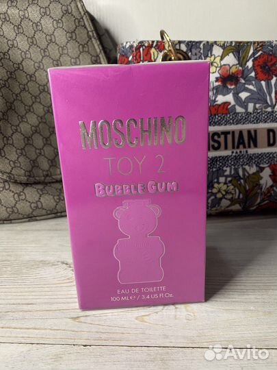 Moschino bubble gum