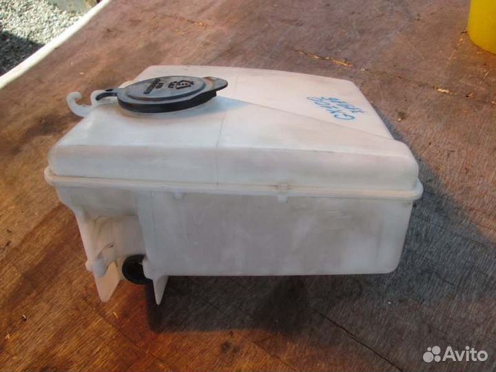 Бачок омывателя Toyota Mark Ii GX100 1G-FE 1996/12