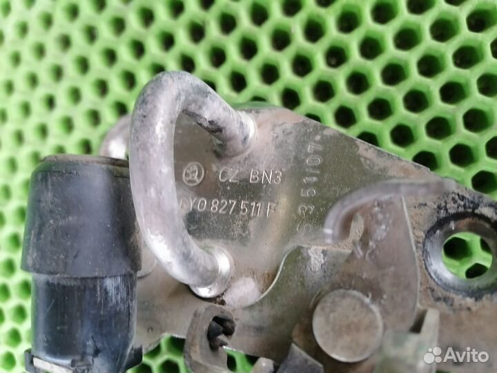 Замок багажника Шкода Фабия 1