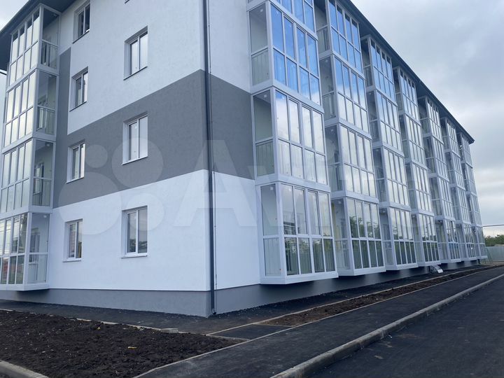 2-к. квартира, 54 м², 2/4 эт.