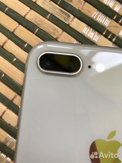 Телефон iPhone 8 plus