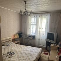 Доля в 3-к. квартире, 72 м², 3/9 эт.