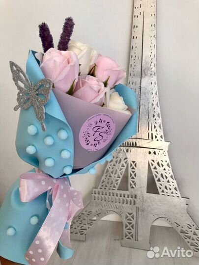 Композиции из мыльных роз