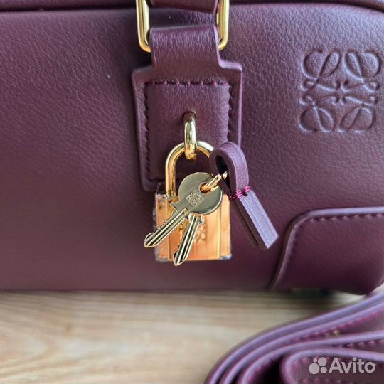 Сумка с ручками натуральная кожа Loewe бордовая