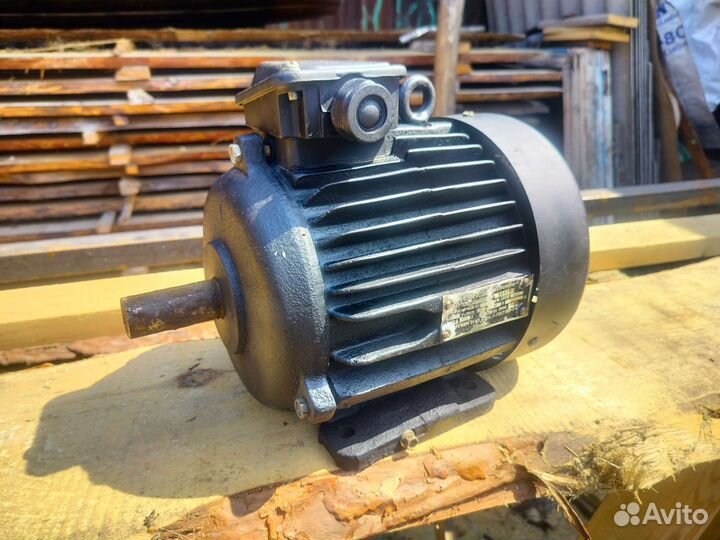 Электродвигатель 3 кВт