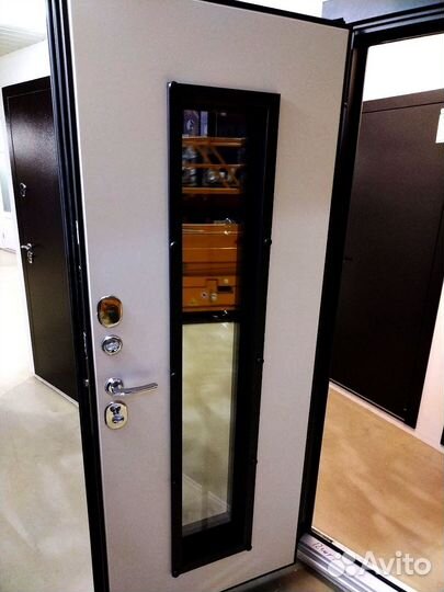 Дверь Входная