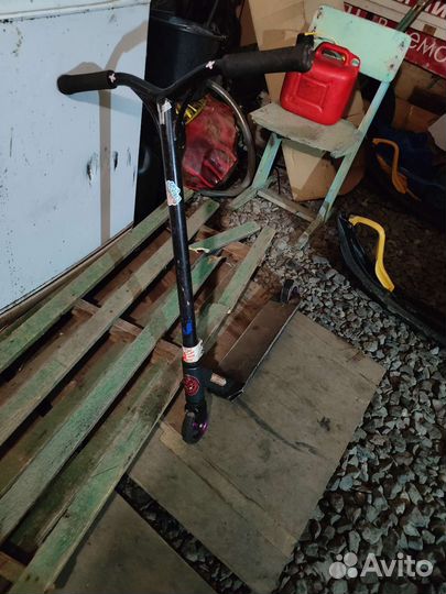 Трюковой самокат