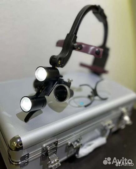 Налобный осветитель