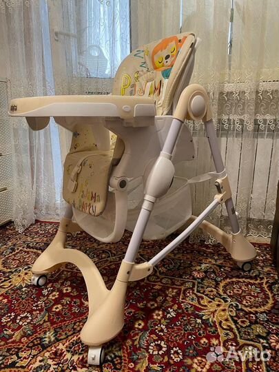 Стульчик для кормления babyton