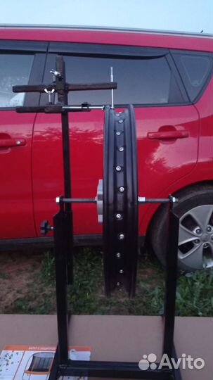 Стенд для ремонта мото колес