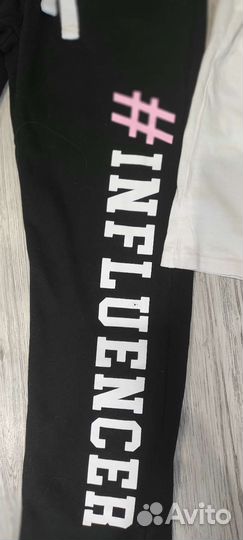 Спортивный костюм для девочки 134см