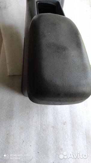 Подлокотник Mitsubishi legnum