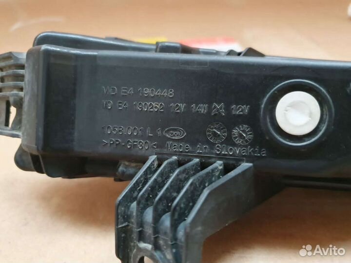 Птф левый Land Rover Range Rover Velar L560