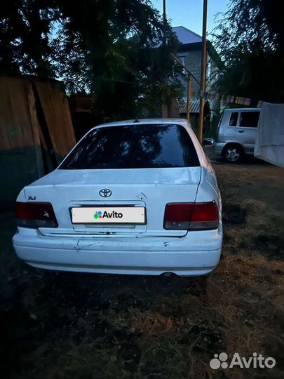 Toyota Camry 2.0 AT, 1994, 250 000 км