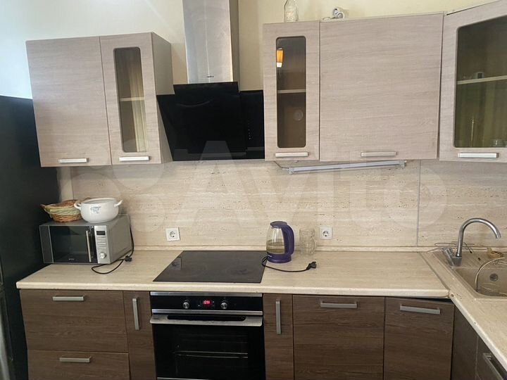 2-к. квартира, 71,2 м², 3/6 эт.