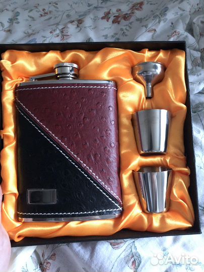 Фляга подарочная